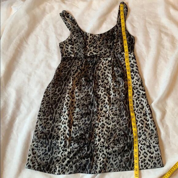 The limited silk leopard print cocktail party dress in silver, size 8 - Picture 3 of 7
